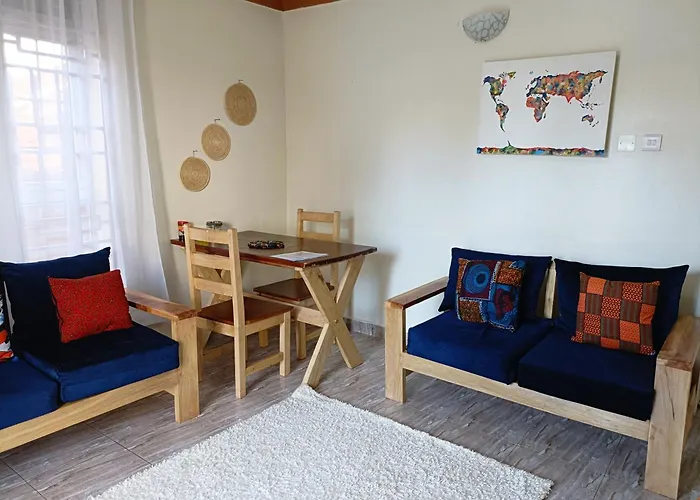 Amaryllis Blue,8Mins Source To River Nile,Secure, Peaceful, Central Great Location